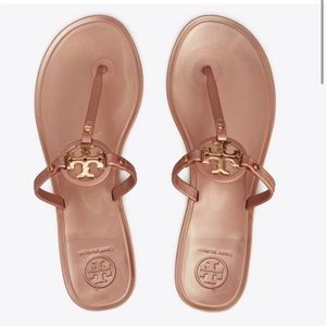 💥Like NEW Tory Burch mini miller flat thong sandal - rose gold 💥